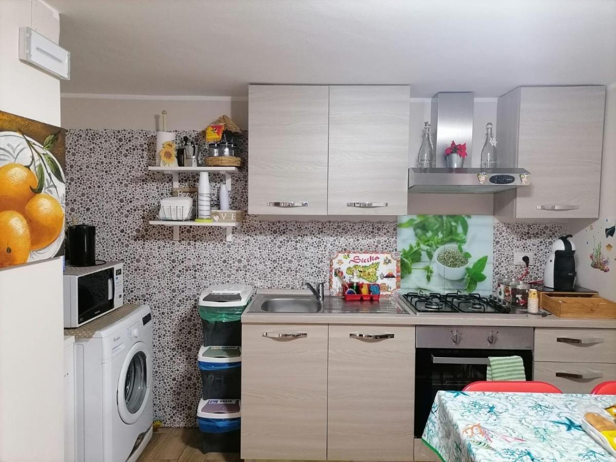 Viky House Apartment คาตาเนีย ภายนอก รูปภาพ