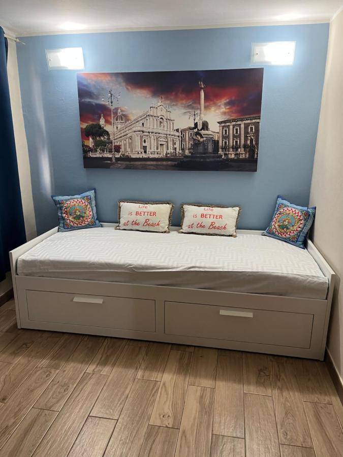 Viky House Apartment คาตาเนีย ภายนอก รูปภาพ